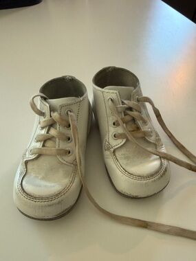 Vintage stride rite children shoes